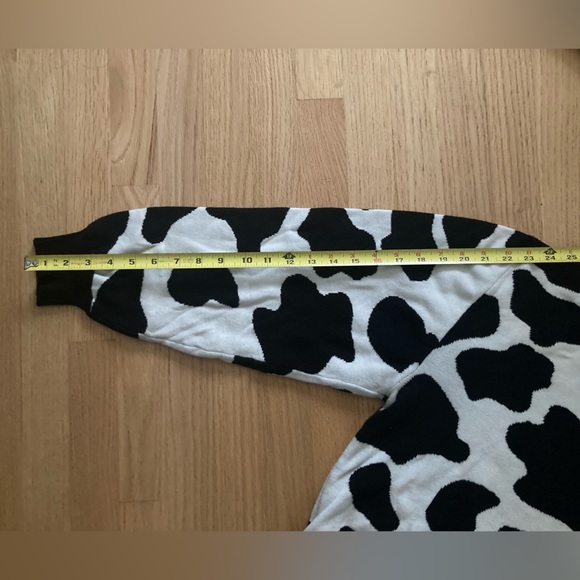 Fashion Brand Company Cow Print Knit Sweater - out of print! - Picture 11 of 13
